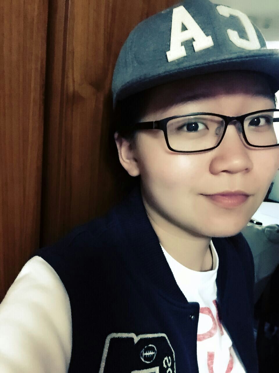 一号   杨蓓若(中丹学院)