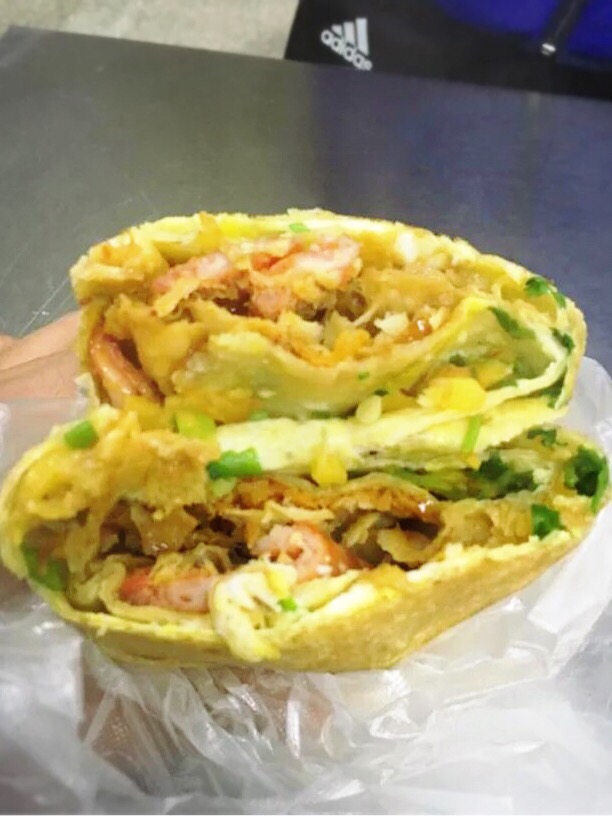 【一食煎饼卖疯了】带你走近煎饼小哥(内有高清无码正面图)